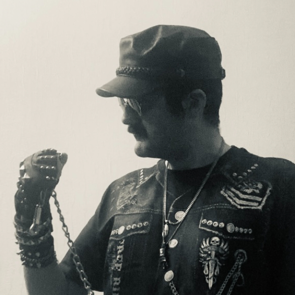 Александр Шрикер