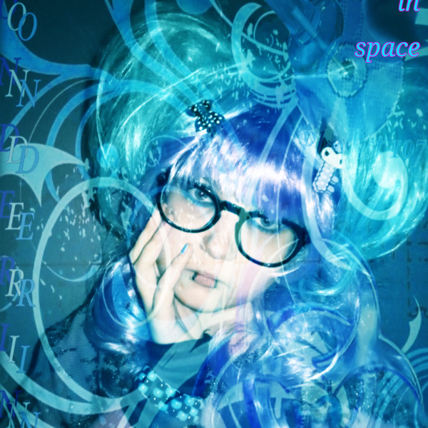 Roxizzz in space