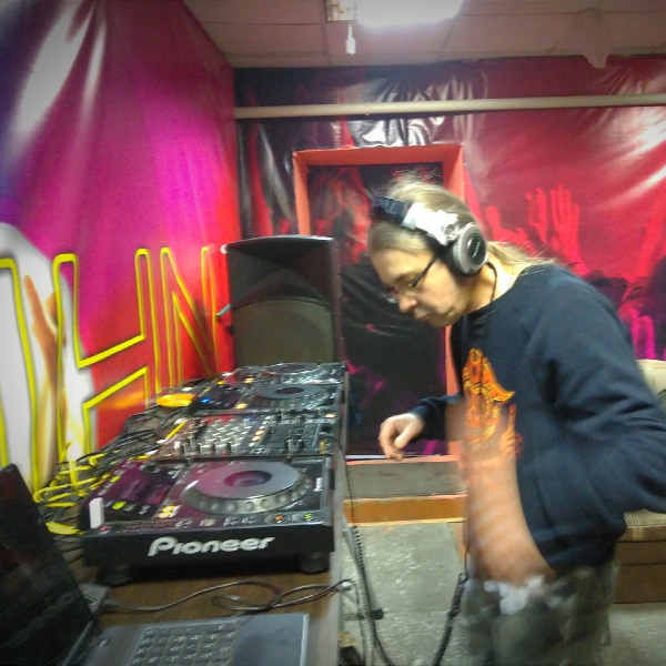 dj OCHKARITO