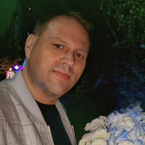 Денис Богатов