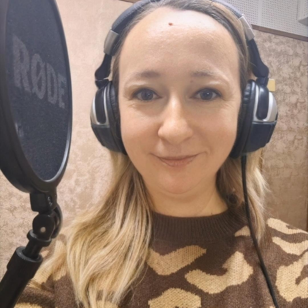 Мина Унежева