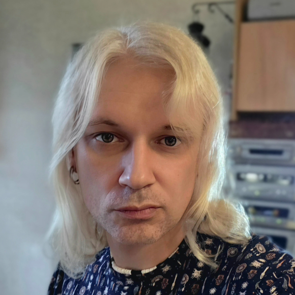 Денис