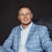 Артём Шустин