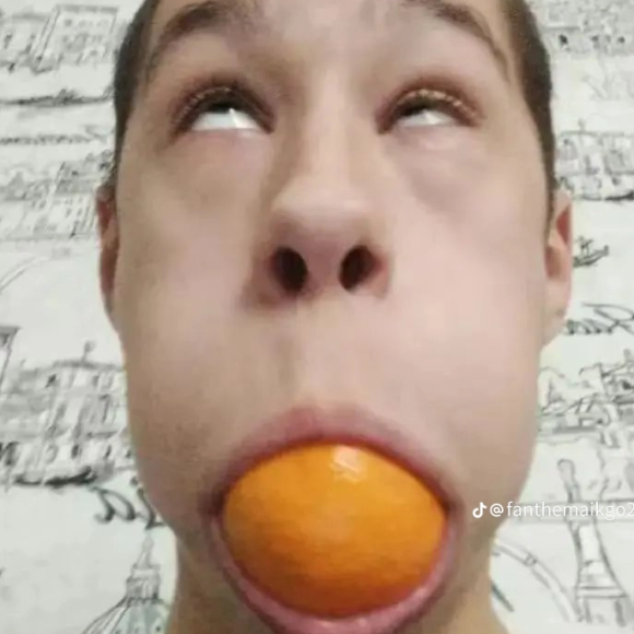 Обложка трека