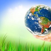 Автор слов - Иван Чай. Песня - Храните мир сейчас он хрупок.