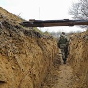 Люк Нильс. Держим линию
