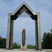 Л. Коломийцев, В. Петряев. Обращение к матери