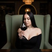 ГИЛЁВА - Ближе ниже - фото