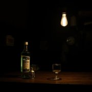 Игорь Бакань - Бутылка водки и пачка сигарет