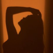 Тени на стене