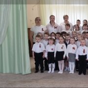 Дети детского сада КАРУСЕЛЬ - День победы