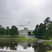 Artem Perovky-Aeg on suni kätes